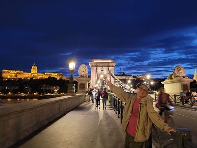 浩子帶家人玩匈牙利泡湯探酒鄉　感性「每個孩子都是獨一無二」