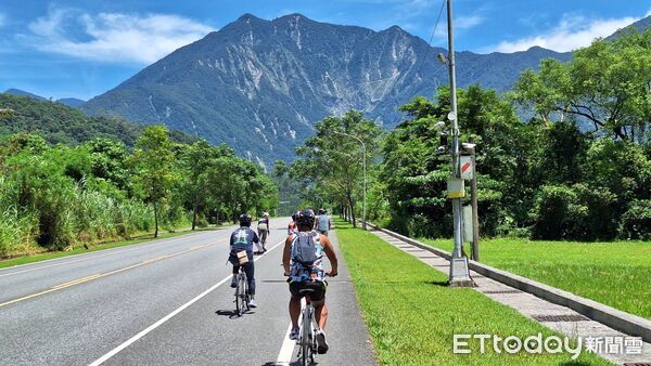 ▲▼「徐行縱谷」踩線團暨媒合會活動，邀請多家全國性媒體與意見領袖實地走訪花東。（圖／縱管處提供，下同）