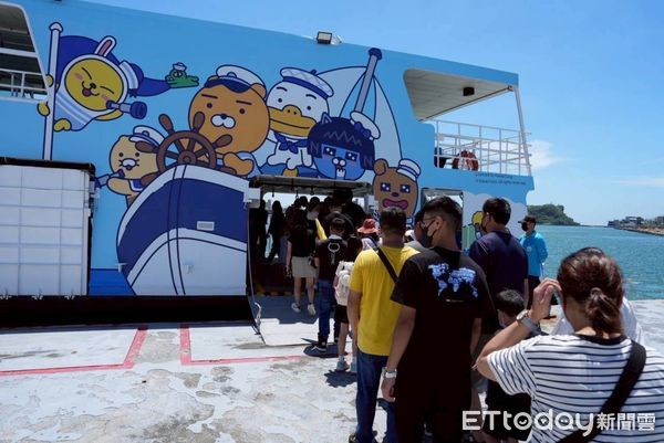 ▲▼高雄全新「KAKAO FRIENDS」渡輪來了　造型曝光！80元就能搭。（圖／記者賴文萱翻攝）