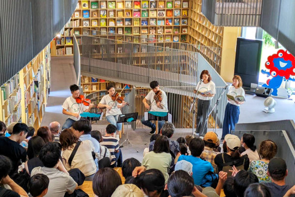 ▲▼《室內樂feat.讀繪本演出》吸引近百名日本親子觀眾參與。（圖／文化部）