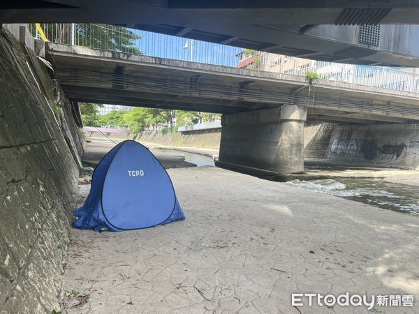 ▲台中西區麻園頭溪驚傳有浮屍。（圖／記者游瓊華翻攝）