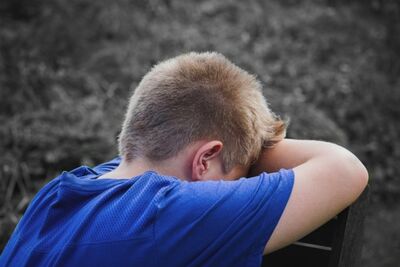 教練猥褻22小球員!有人被侵犯18年 法庭驚爆:自己也曾遭性侵