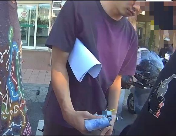 ▲失聯移工當車手持毒涉詐欺通緝，遭和美警方逮捕。（圖／警方提供）