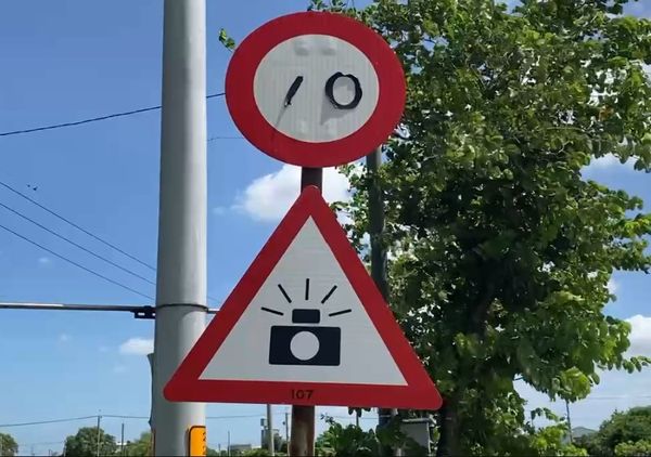 ▲埤頭鄉彰水路限速70公里因貼紙掉落，成10公里意外成為話題。（圖／民眾提供）