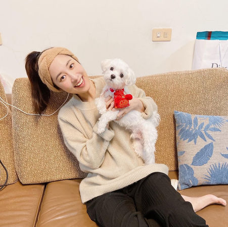 ▲韓雨潔與愛狗嘟嘟。（圖／浪愛集食提供）