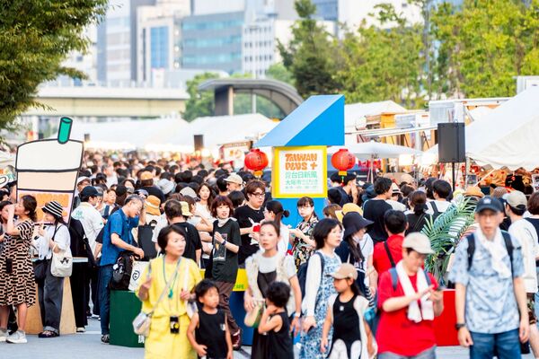 ▲▼文總主辦的「TAIWAN PLUS 2025 台日新風」邁入第二週，大阪中之島公園變台灣夜市。（圖／文總提供）