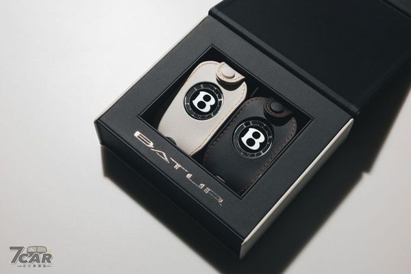 Mulliner 客製化再創巔峰　Bentley 首輛 Batur Convertible 正式現身