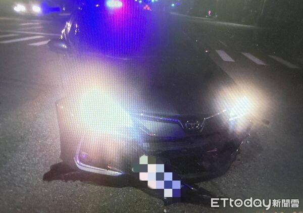 ▲▼台中死亡車禍！阿北開車起步撞飛騎士　22歲男頭骨粉碎重創亡。（圖／記者許權毅翻攝）