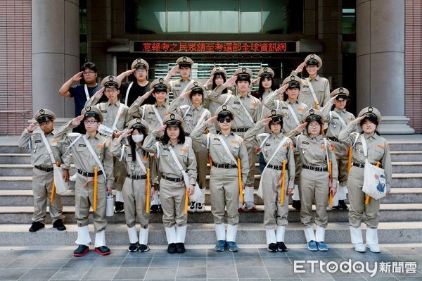 ▲▼ 守護青春不停歇　嘉義市警局攜手公私夥伴打造最有活力的暑期保護青少年行動   。（圖／嘉義市警局提供）