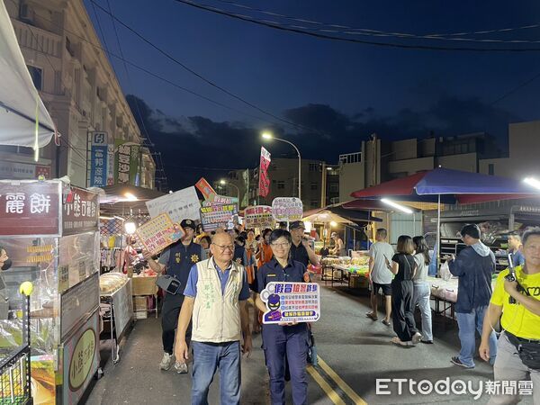 ▲▼   「朴子分局暑期青春專案宣導活動 多元宣導凝聚社區力量」  。（圖／朴子分局提供）