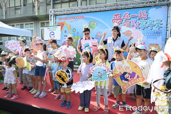▲400名祖孫共度溫馨時光。（圖／記者楊晨東翻攝）
