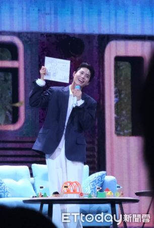 ▲▼高雄捕獲野生帥哥慢跑！竟是男神朴寶劍　粉絲認出：這我家巷口。（圖／讀者提供）