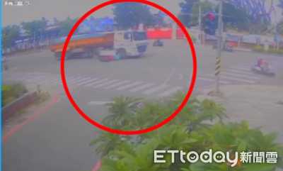 驚悚畫面曝!高雄砂石車擊落機車 女騎士頭部重創送醫
