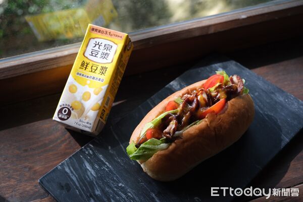 ▲台東機關車庫舉辦千人早餐活動。（圖／雲品國際提供）