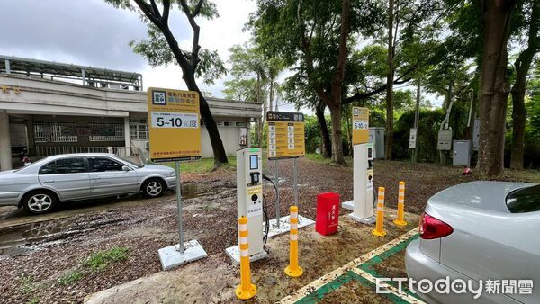 ▲台南市政府推動「區區有充電站」計畫，第2批9處16席充電格位18日正式啟用。（記者林東良翻攝，下同）