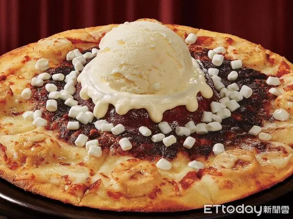 ▲▼達美樂找來哈根達斯聯手推出七夕限定「可可冰山披薩」。（圖／業者提供）