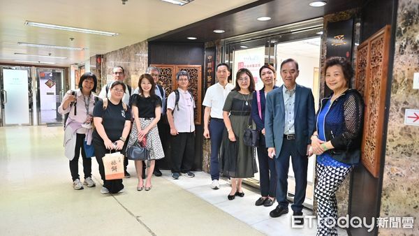 ▲花蓮縣府團隊拜訪中國中醫藥（香港）有限公司，展開深度交流。（圖／花蓮縣政府提供，下同）