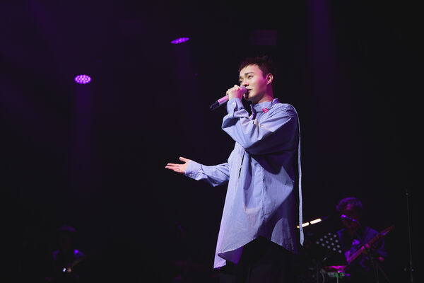 ▲▼ 許富凱演唱多首經典歌。（圖／寬宏藝術X何樂音樂提供）