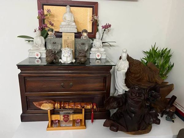 ▲檢座辦公室供奉6神佛遭長官要求撤離。（圖／翻攝自網路）