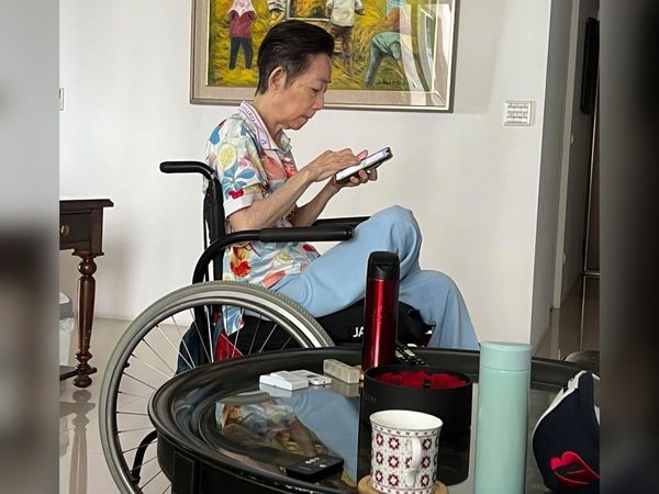 ▲前總統陳水扁的妻子吳淑珍，在台南住家昏倒送醫，經4日治療病況穩定，經醫師評估，18日上午出院返家休養。（翻攝自陳致中臉書）