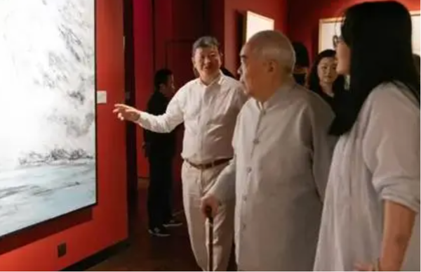 ▲▼   大陸44億身價畫家范曾失蹤？。（圖／翻攝 范一夫小紅書、范曉蕙微博）