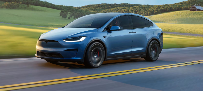 ▲小改款新Model X、Model S預計8月底登台，準備交車。（圖／翻攝自特斯拉）