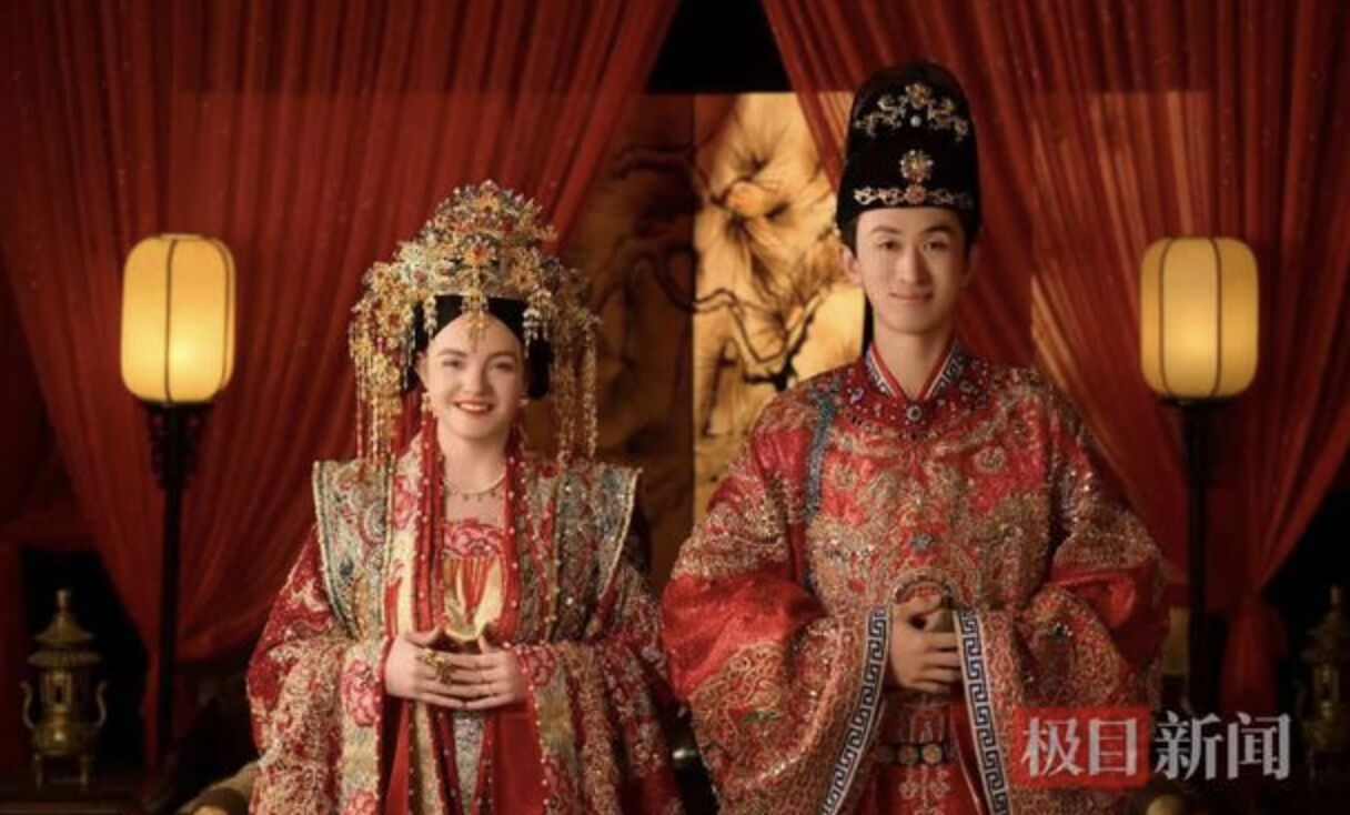 ▲瀋陽外送員小劉遇上「真命天女」漢娜墜入愛河，相識5個月便步入婚姻殿堂。（圖／翻攝極目新聞）