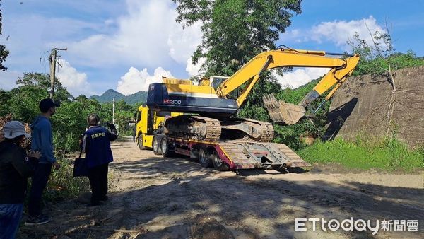 ▲▼ 高雄8處農地慘淪垃圾場！遭亂埋廢棄物　環保局重罰最高1500萬。（圖／記者賴文萱翻攝）