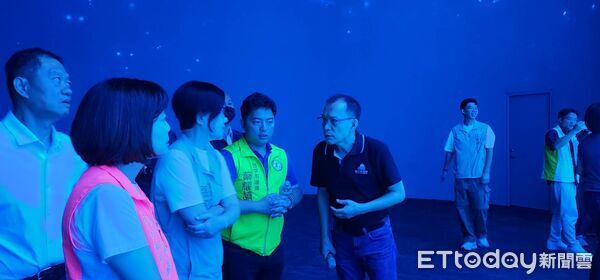 ▲台中市議會民進黨團今天前往台中海洋館考察。（圖／記者游瓊華攝）