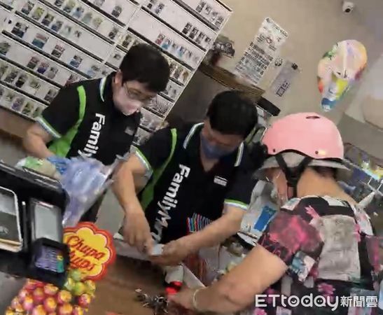 ▲陳慧玲交保後在超商當店員，重回職場生活。（圖／民眾提供）