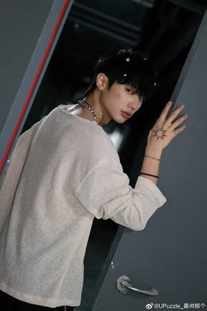 獨家／不只當偶像！耀樂進劇組拍戲　叮嚀粉絲：等我回來