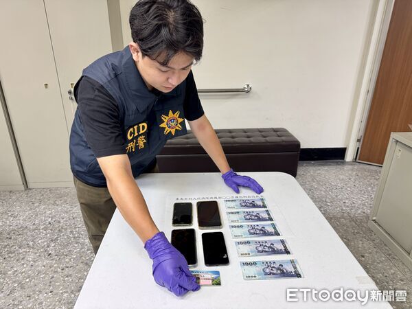 ▲台南刑大專案小組歷經數月跟監，於高雄、台中收網逮捕郭姓嫌犯等4人，起獲贓證物一批。（記者林東良翻攝，下同）