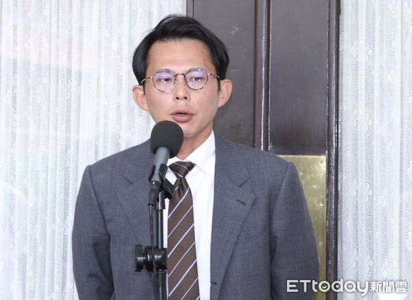 ▲▼黃國昌 時事聯訪 立法院 。（圖／記者屠惠剛攝）