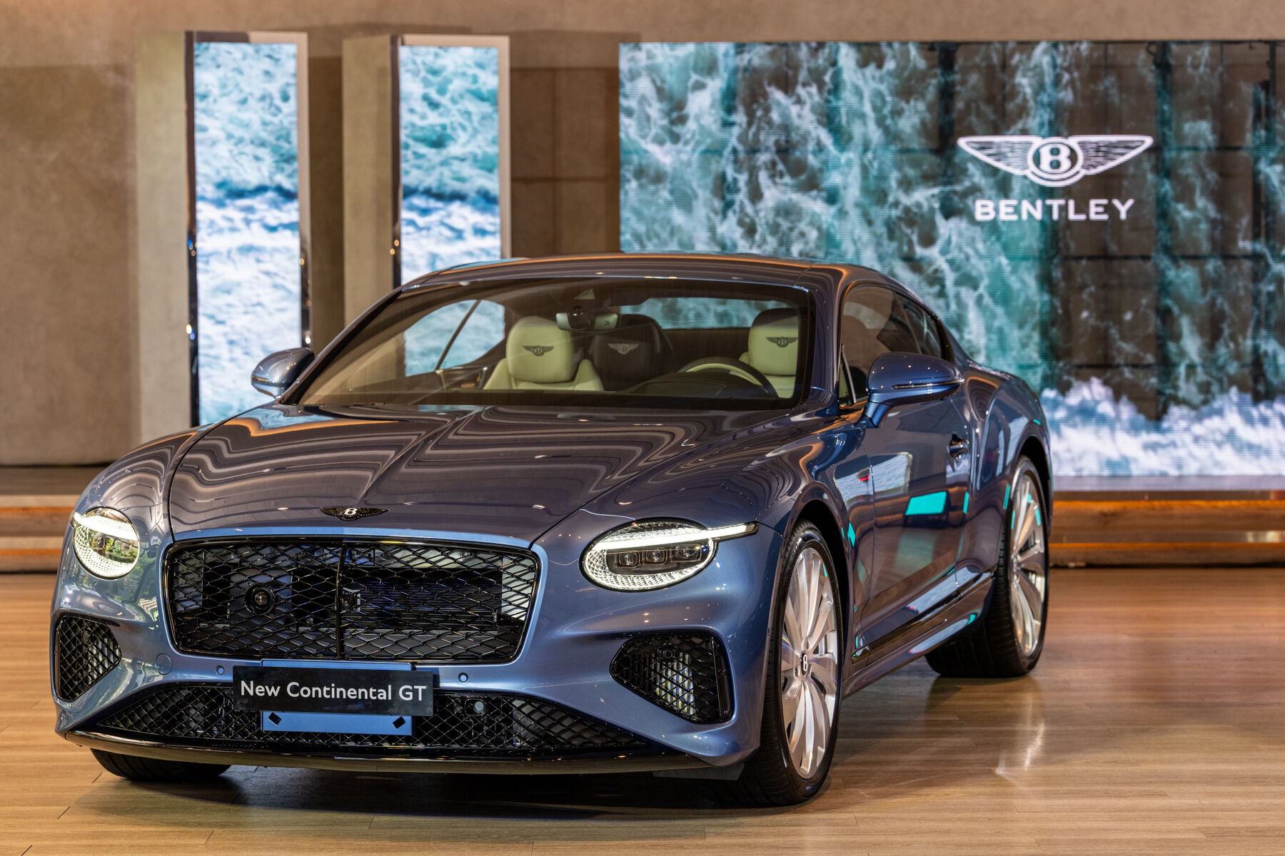 ▲賓利Continental GT／GTC、Flying Spur發表 。（圖／翻攝自Bentley）