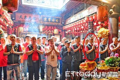 太陽聯盟神秘副盟主麥可正面曝　「天下第一分局」從警10年白轉黑
