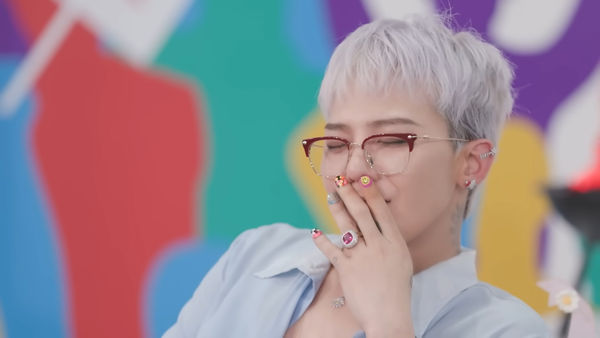 ▲GD生日眾星歡慶！現身「不能笑派對」超崩潰　BIGBANG隔天迎19周年 。（圖／翻攝自柳炳宰YouTube）