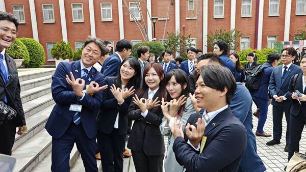 ▲▼民進黨青年局長、立委陳冠廷等人今（19日）在立法院接待日本自民黨青年局長中曾根康隆訪團。（圖／記者陳煥丞攝）