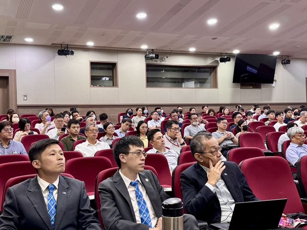 ▲百餘位海運界專業人士出席研討會，討論熱烈。（圖／CR提供）