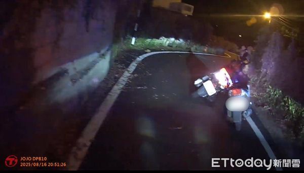 ▲▼花蓮男子騎乘機車未戴安全帽又酒鴐遭員警攔停。（圖／吉安警分局提供，下同）