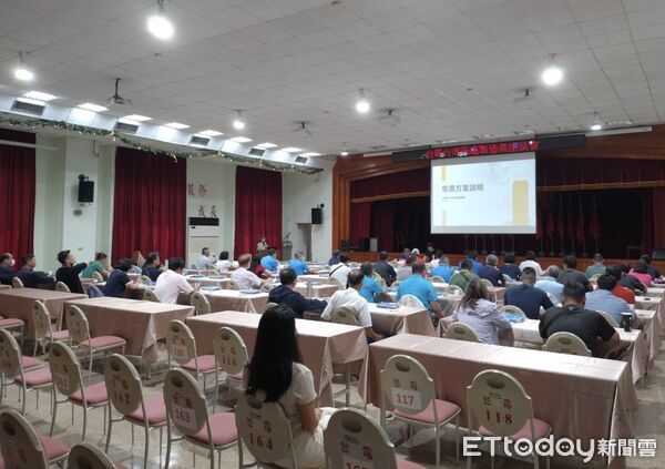 ▲台電南區營業處舉辦製造業用電座談會，推廣新時間電價與需量反應措施。（記者林東良翻攝，下同）