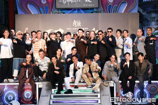 ▲▼  《角頭－鬥陣欸》見面會＋首映典禮大型記者會-合照。（圖／記者黃克翔攝）