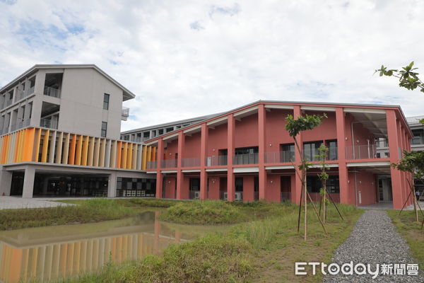 ▲台南市立沙崙國際高中今舉行啟用典禮，市長黃偉哲表示，沙崙國際高中將培養學生成為與國際接軌的人才。（圖／記者林東良翻攝，下同）