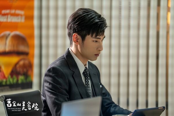 ▲劉品言、連晨翔、章廣辰、方志友、楊銘威主演的《舊金山美容院》定檔10月19日播出。（圖／TVBS提供）