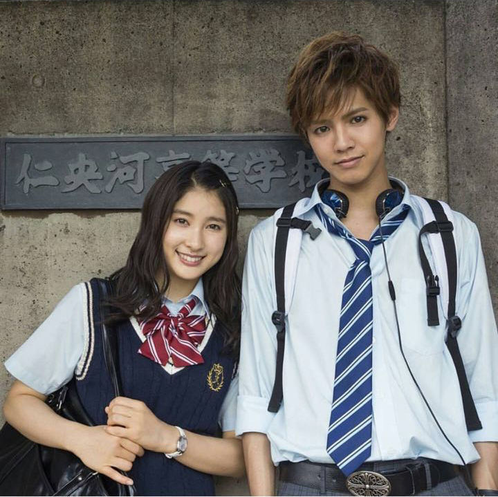 ▲▼土屋太鳳帶娃逛超市「舔商品再放回架上」遭炎上。（圖／翻攝自日網）