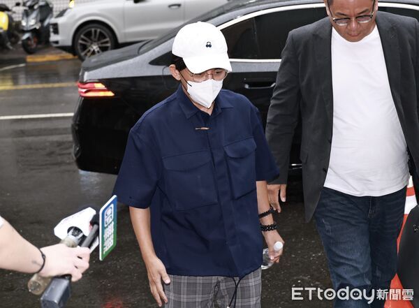 ▲▼ 藝人黃子佼到台灣高等法院開庭    。（圖／記者黃克翔攝）