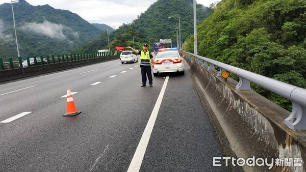▲圖為國道警察局在該路段執法畫面。（圖／記者張君豪翻攝）