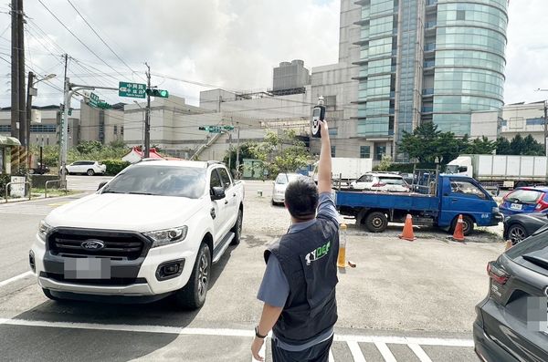 ▲桃園市府環保局「空污事件緊急監控系統2.0」，可模擬預警流程於10分鐘內完成通報。（圖／桃市府新聞處提供）