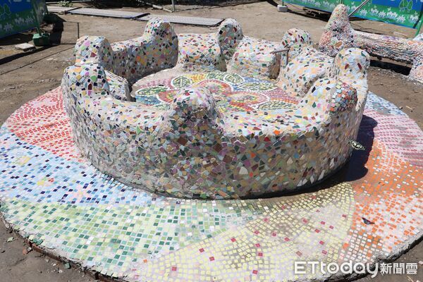 ▲安客家西螺街長宿舍修復及再利用工程自目前工程進度已達75%，日前舉行工地展覽暨上棟式儀式。（圖／記者游瓊華翻攝）