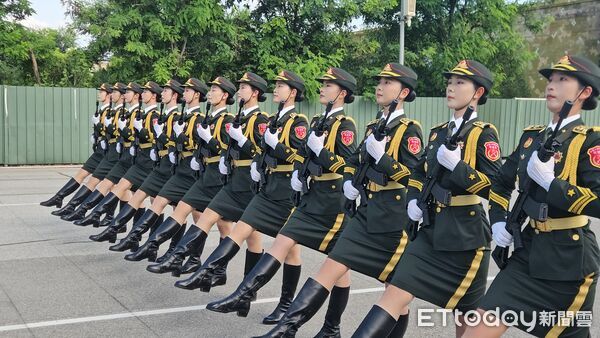 ▲▼北京閱兵「女兵訓練公開」　大汗淋漓仍堅持：練兵好時節。（圖／記者陳冠宇攝）