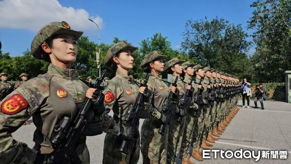 ▲▼  2025「九三大閱兵」、徒步方隊、閱兵村、女民兵、三軍儀隊、維和部隊           。（圖／記者陳冠宇攝）